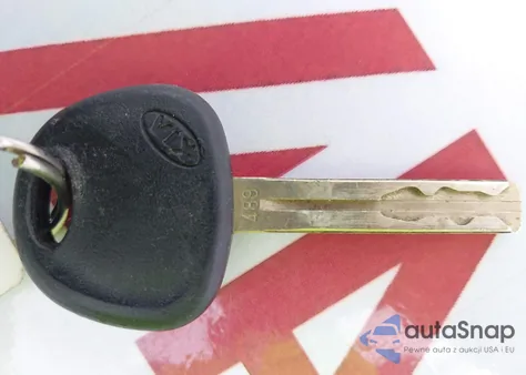 2011 Kia Sorento Lx V6 z USA, uszkodzony, nr VIN 5XYKTDA22BG082530